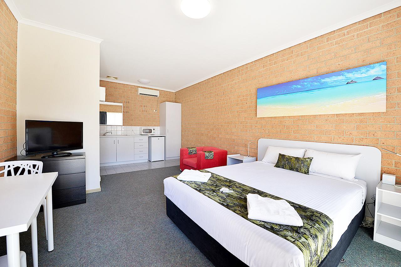 Cranbourne Motor Inn Exterior foto